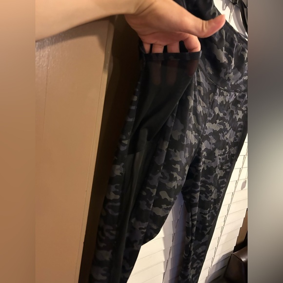 Marissa Olivia High-Waisted leggings - Picture 3 of 6